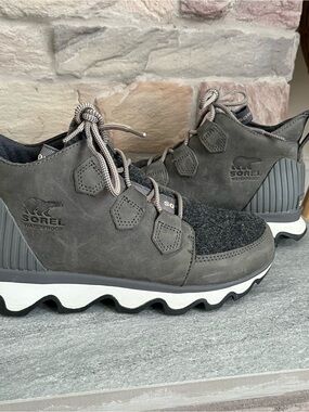 Sorel women’s Dark Gray Waterproof Hiking Boots